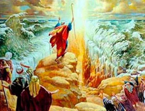 Kisah Nabi Musa Membelah Laut Merah dan Bebalnya Bani Israil